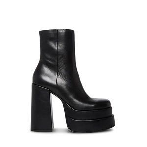 Steve Madden Cobra Platform boots